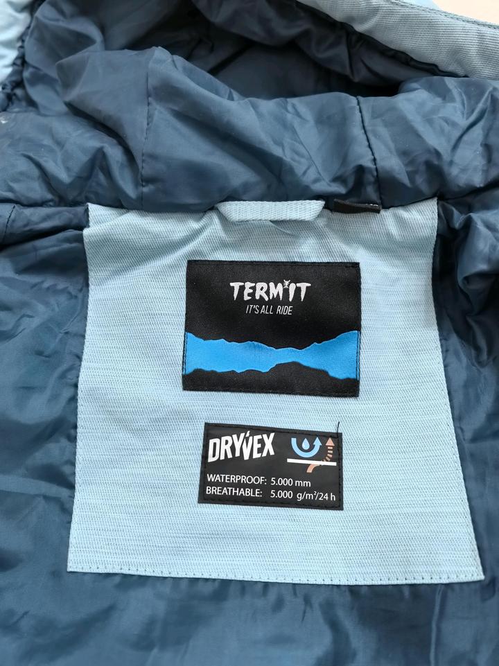 Куртка для горнолыжного спорта