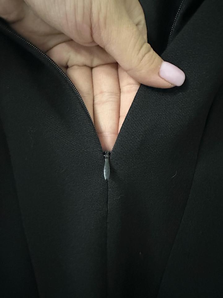 Черное платье