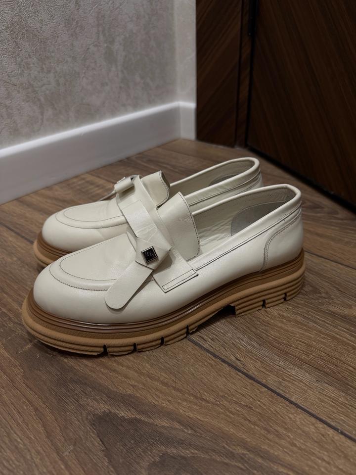 Лофферы бежевые