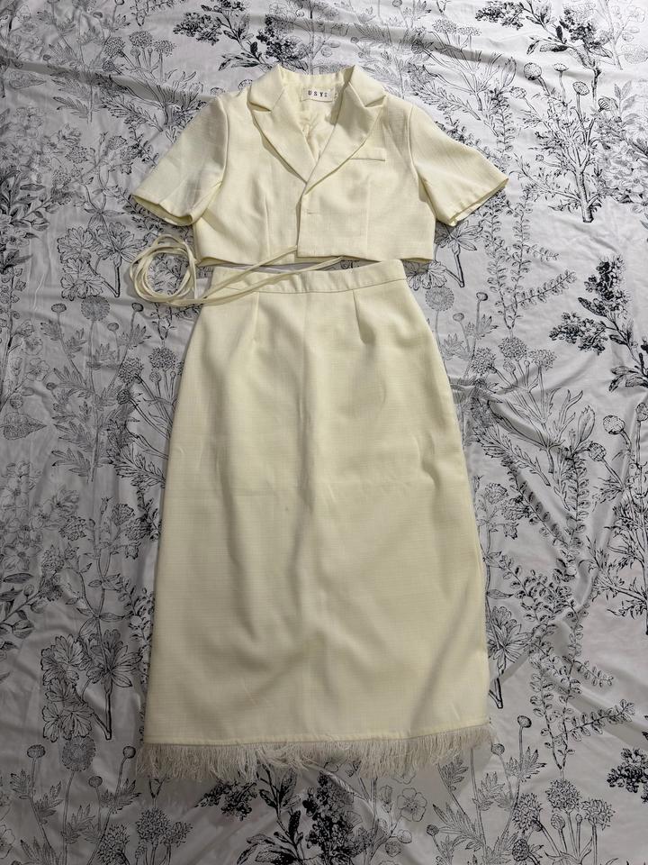 Двойка белая