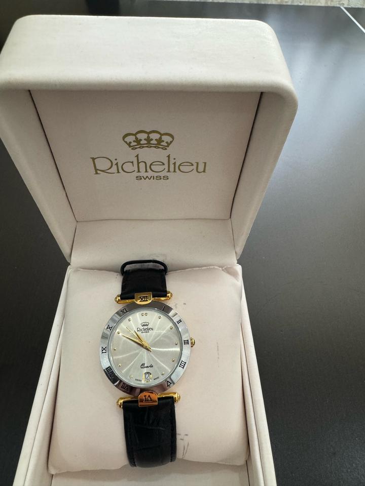 Женские часы Richelieu Swiss Made