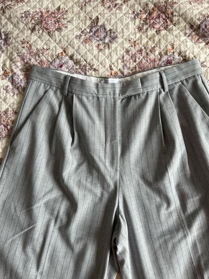 Брюки dad pant Bershka