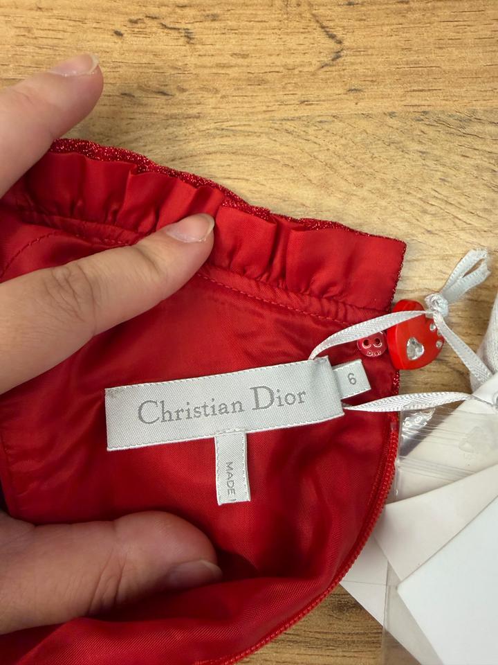 Нарядное оригинальное платье Christian Dior