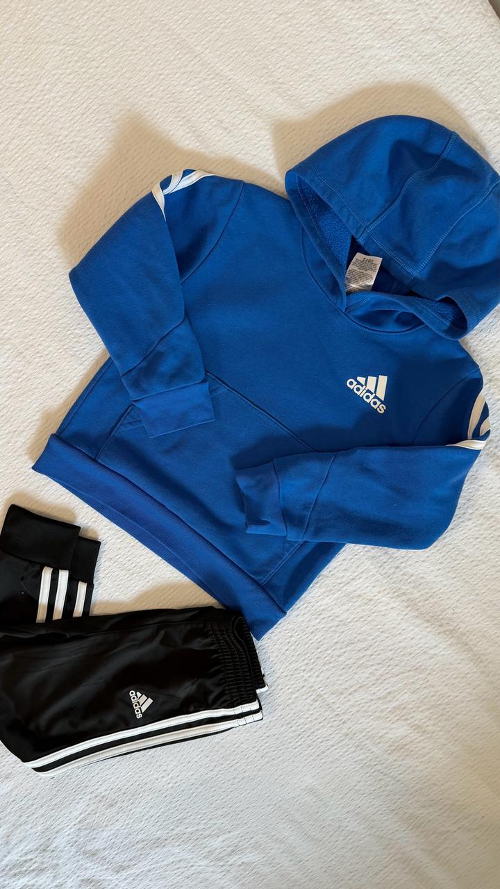 Спортивный костюм adidas на мальчика