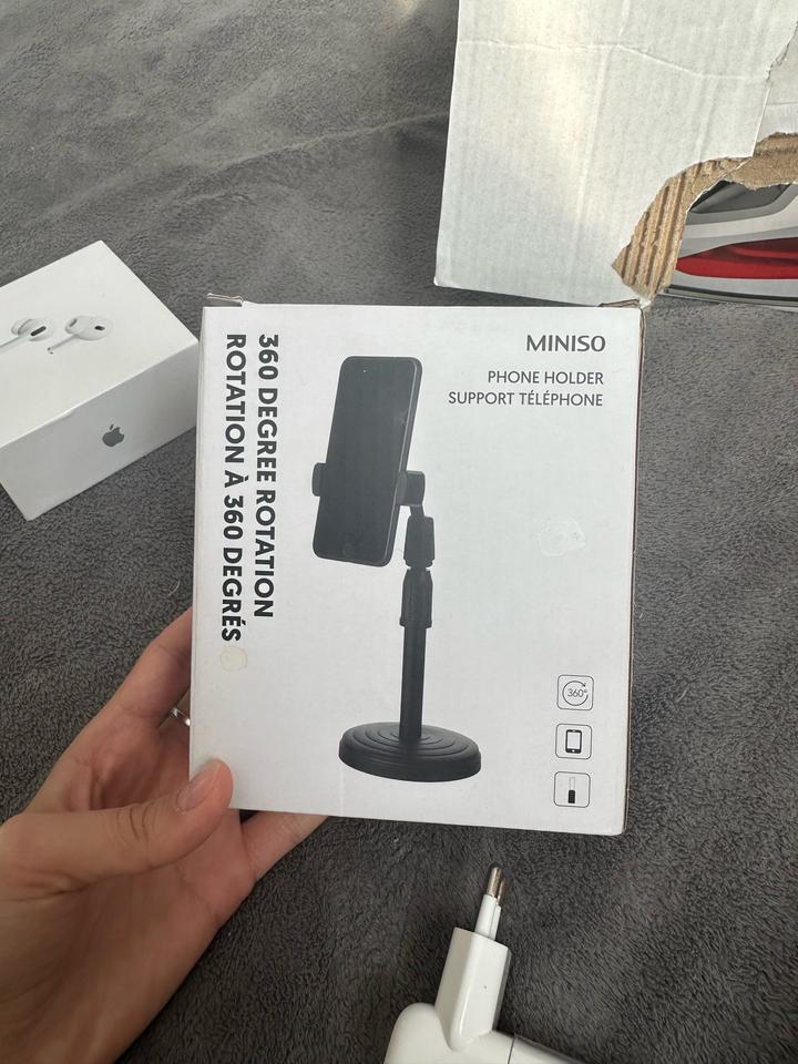 MINISO Подставка для телефона нужное вешь если вы блогер