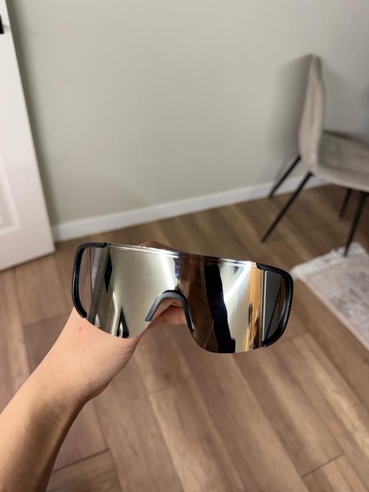 Очки спортивные