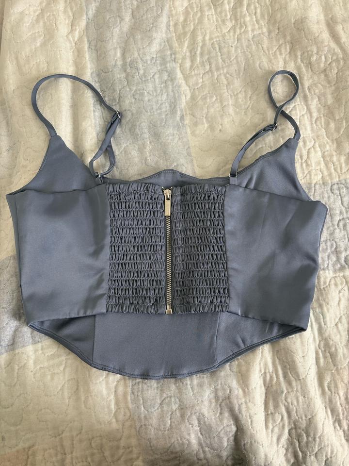 корсет Bershka