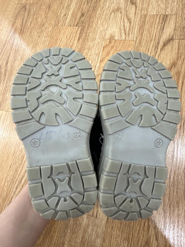 Детские демисезонные ботинки