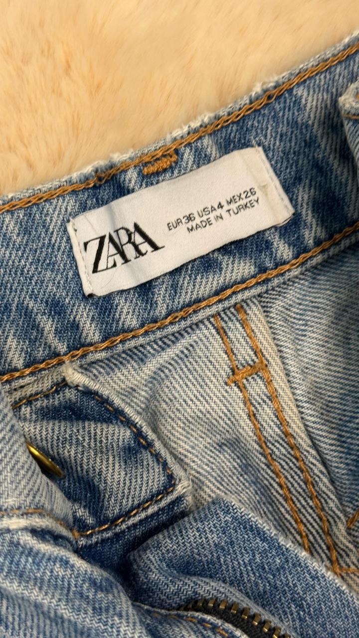 Джинсы Zara