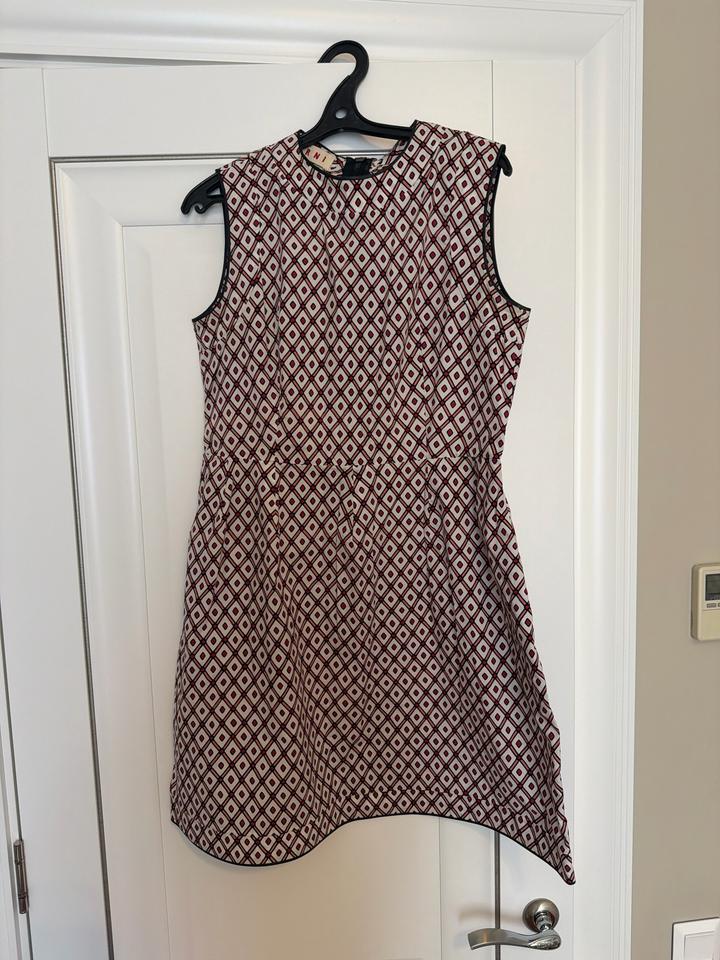 Летнее платье Marni