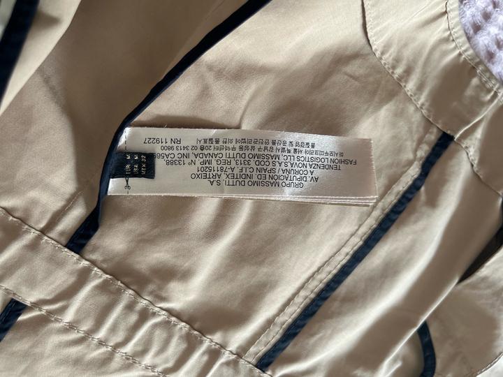 Короткий тренч Massimo dutti