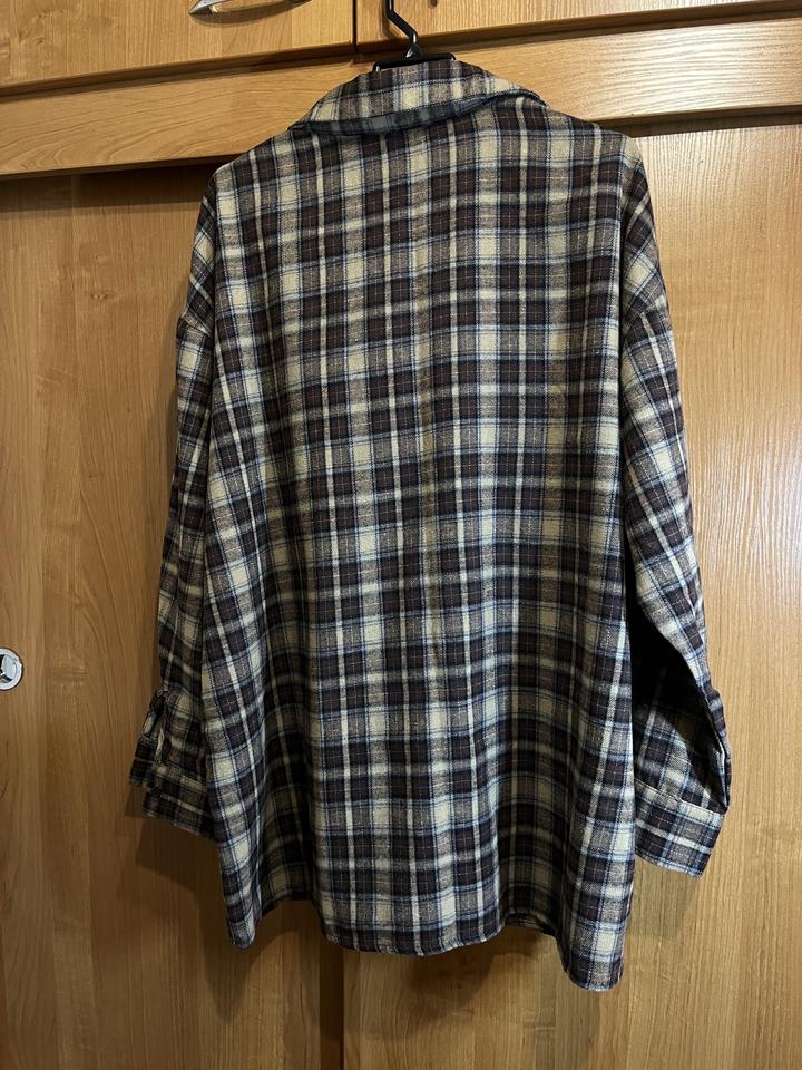 Байковая рубашка коричневого цвета в клетку