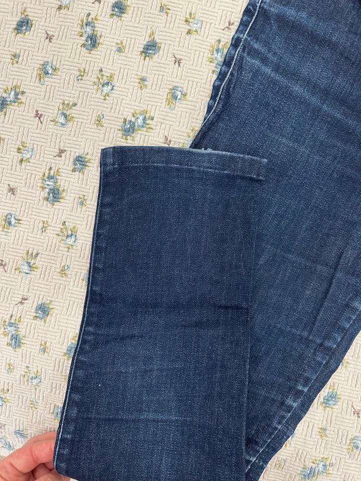 Синие джинсы Emporio Armani