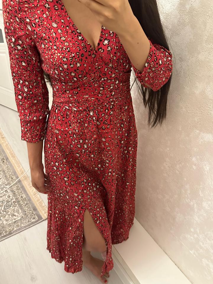 Платье Zara