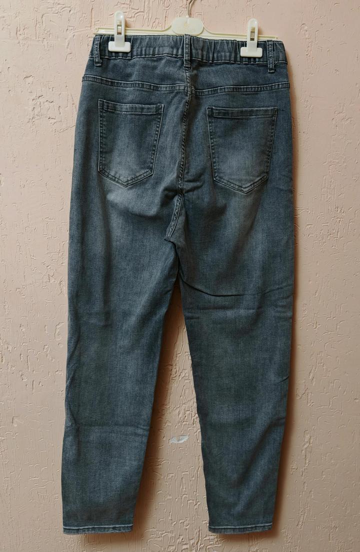 Джинсы бананы