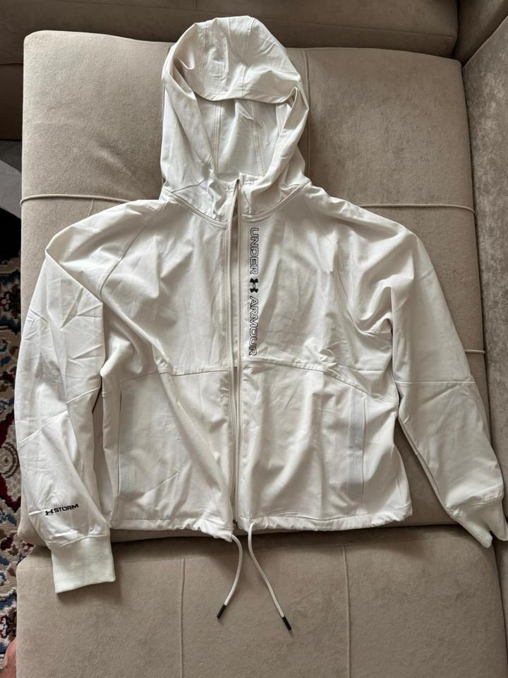 Спортивный костюм Under Armour