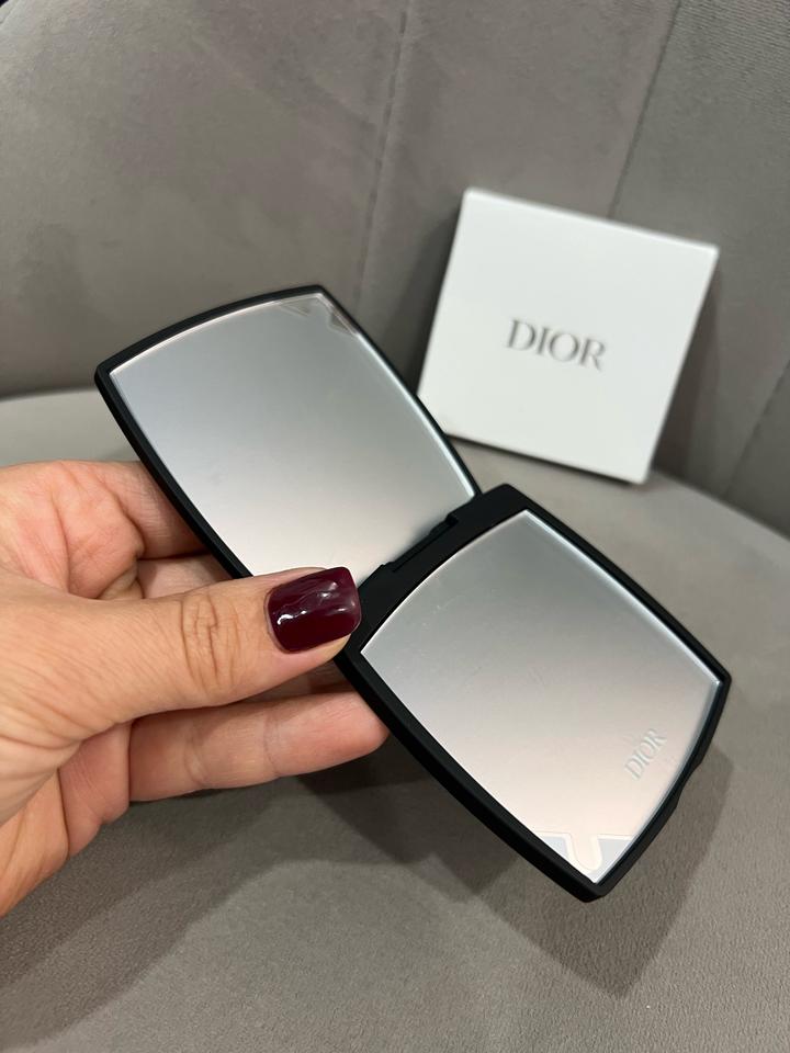 Зеркальце карманное Dior