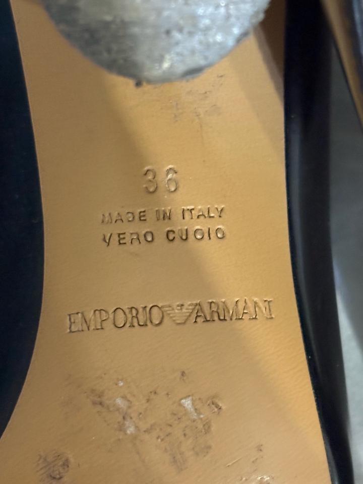 Черные туфли Emporio Armani