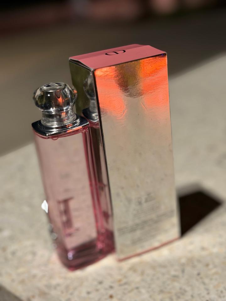 💗 Dior Addict Rosy Glow Eau de Parfum 💗новые , батч код имеется на фото
