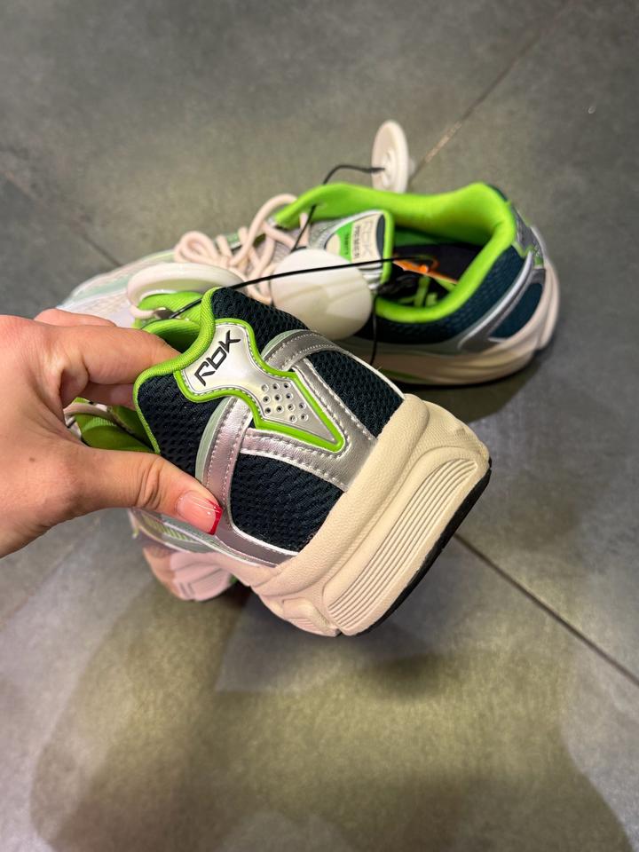 Кроссовки Reebok