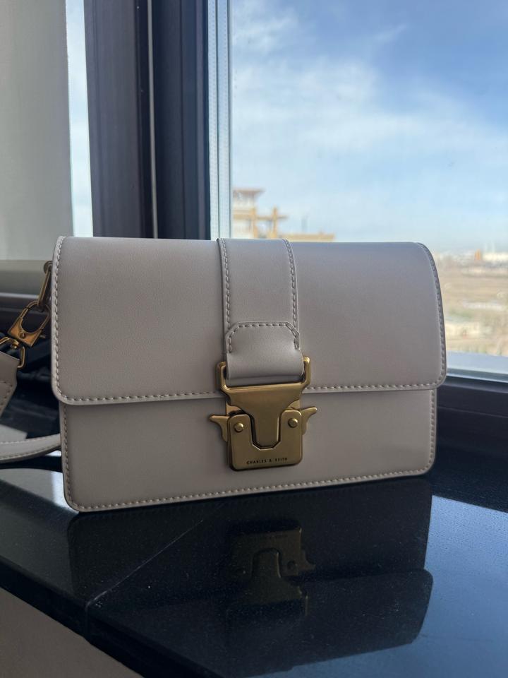 Сумка Charles Keith