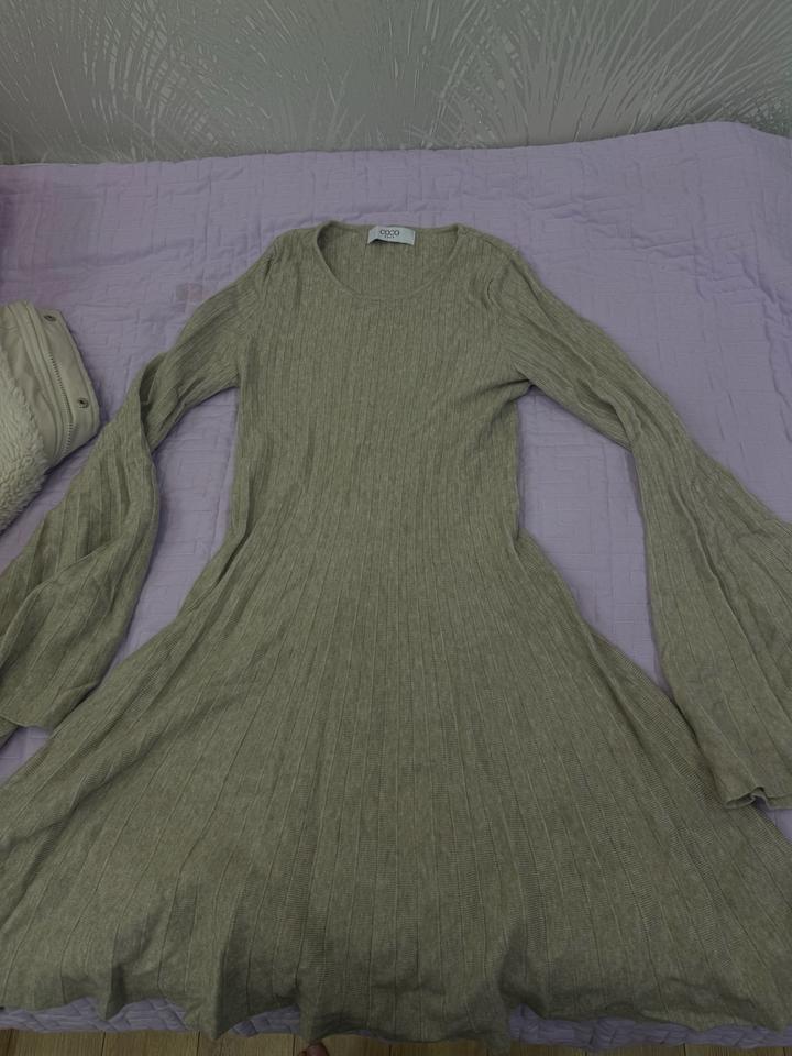 Продам платья