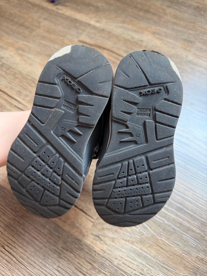 Кроссовки geox, 25р