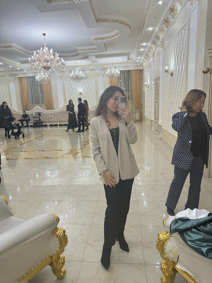 Продам пиджак манго