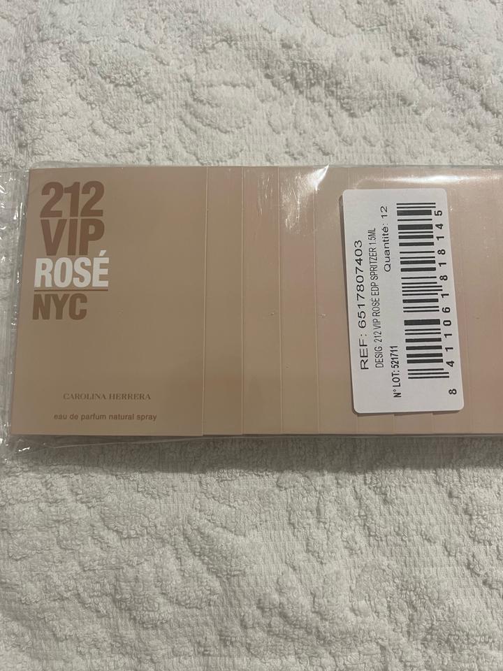 Парфюмерная вода Carolina Herrera 212 VIP Rosé 12шт по 1,5 мл