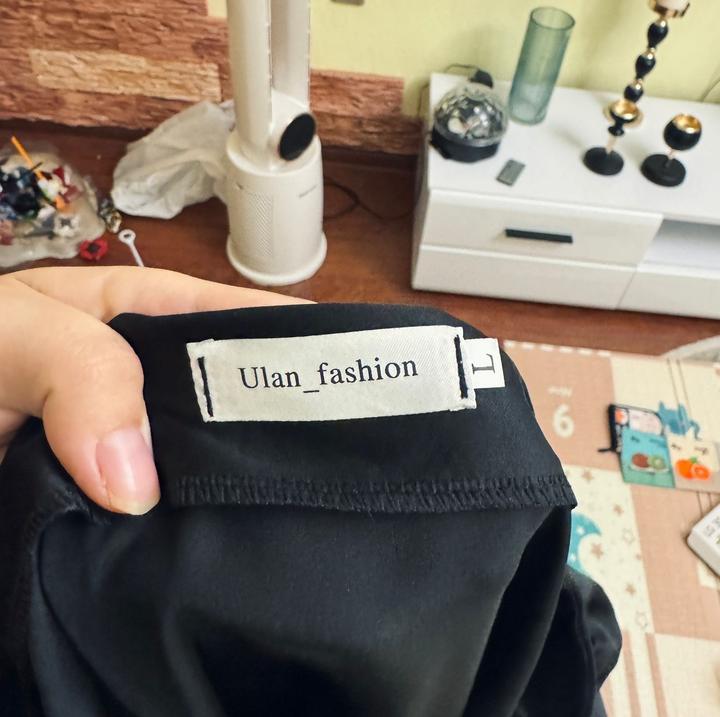 Атласное платье