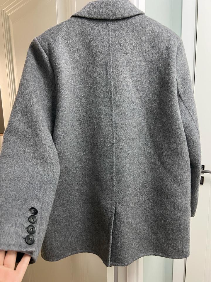 Пальто в отличном состоянии!