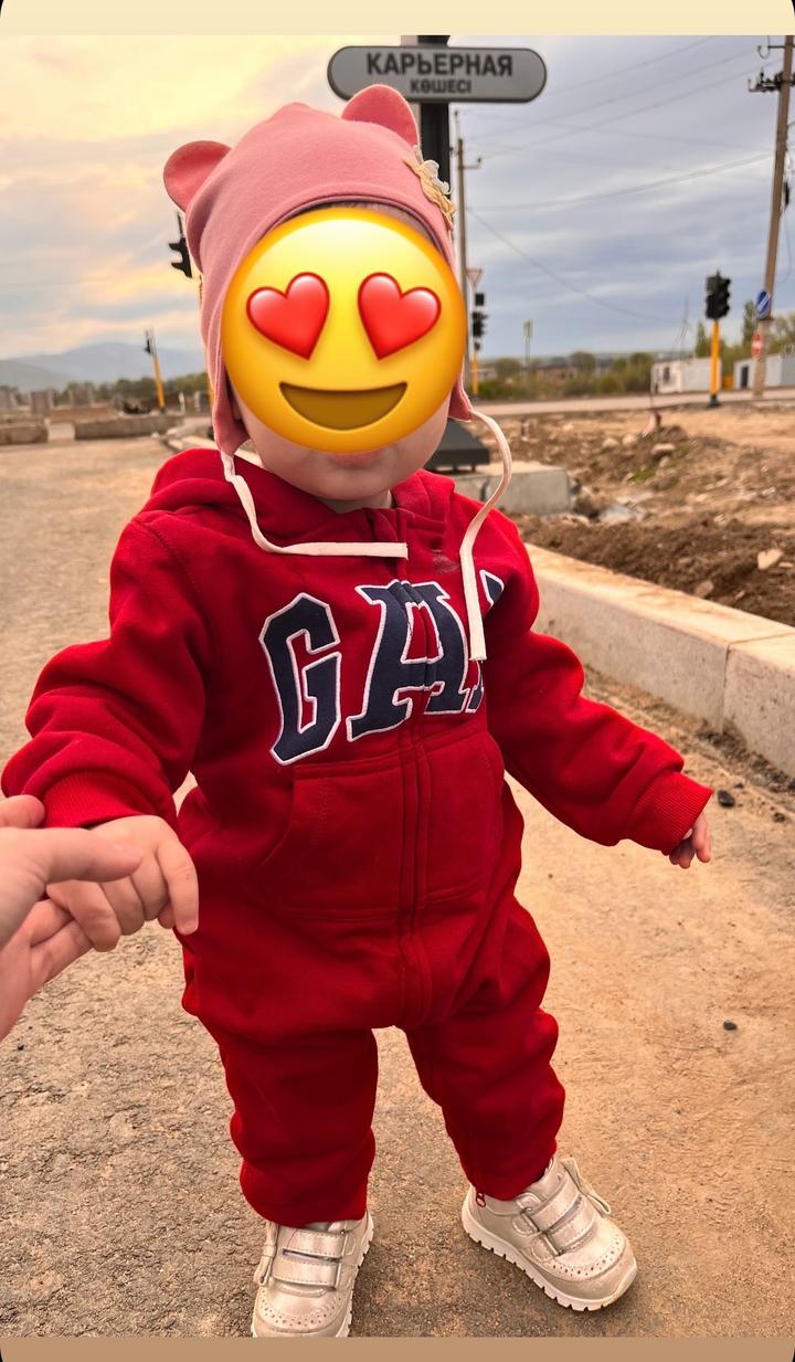 Гап комбинезон