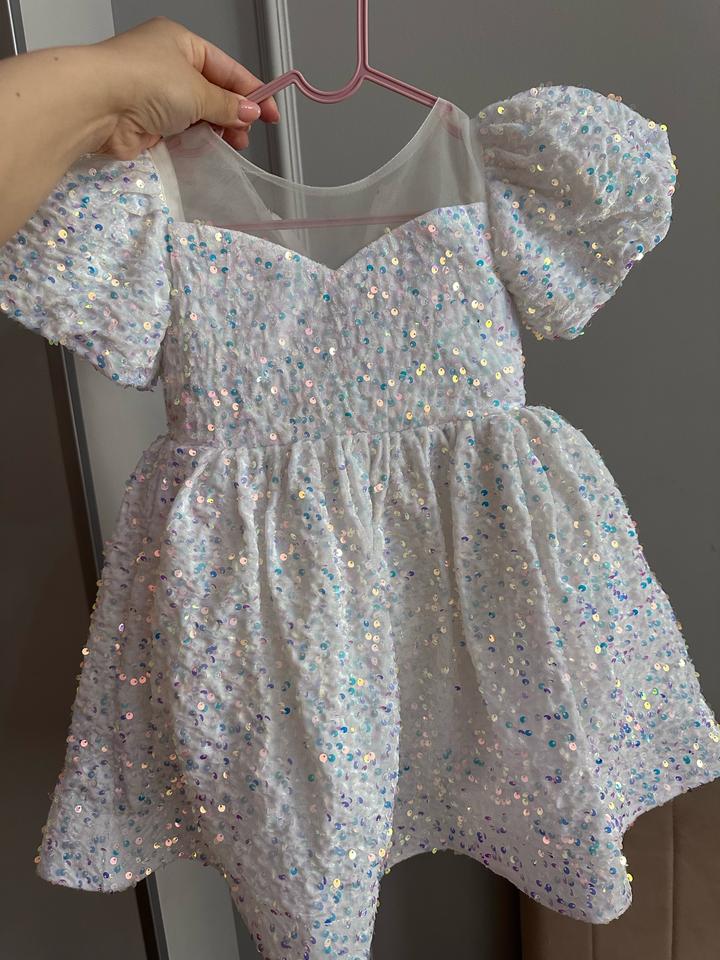 Нарядное платье