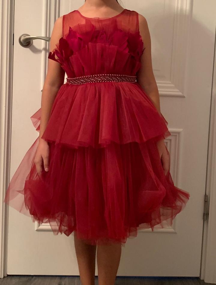 Платье нарядное