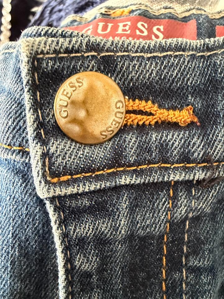Джинсы guess