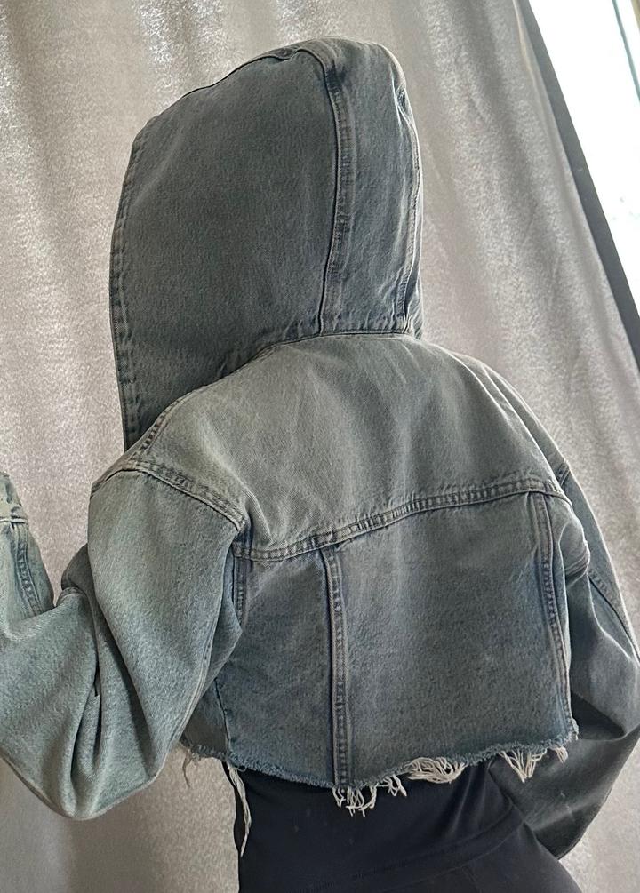 Продам джинсовую куртку Zara