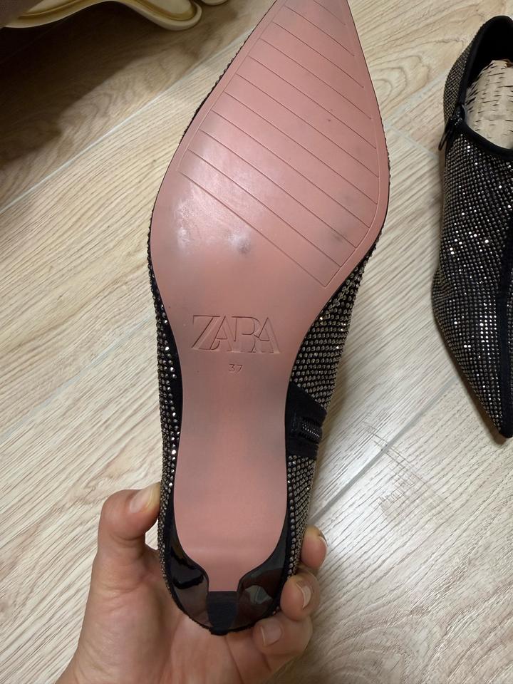 Туфли Zara со стразами