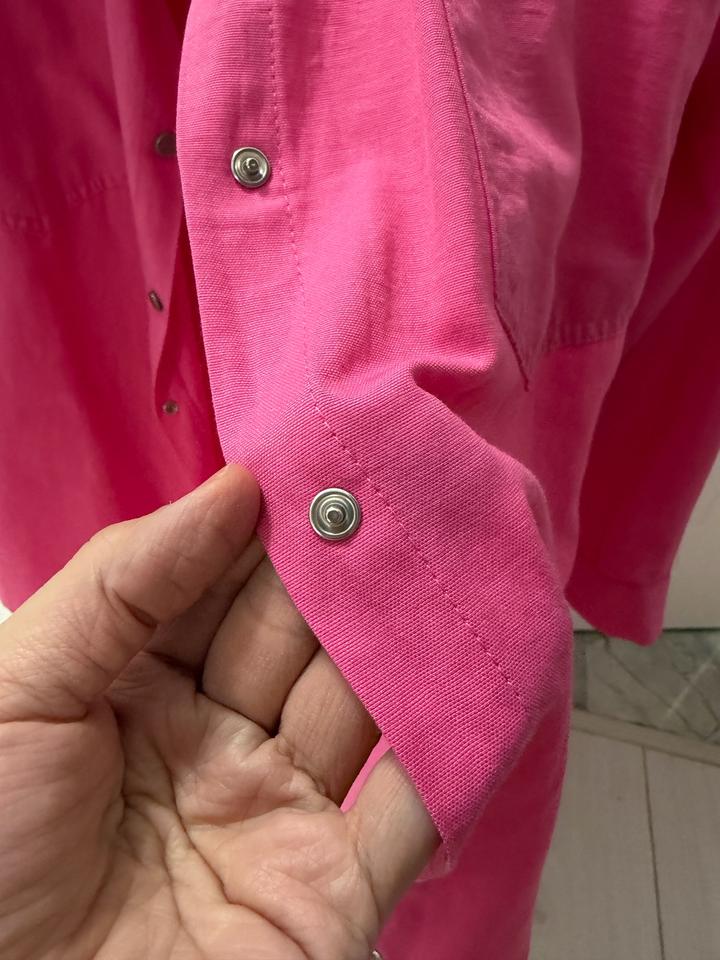 Розовая рубашка