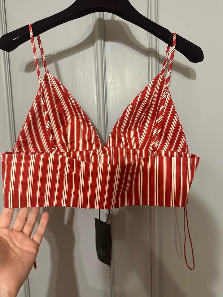 Топ Zara в красно-белую полоску