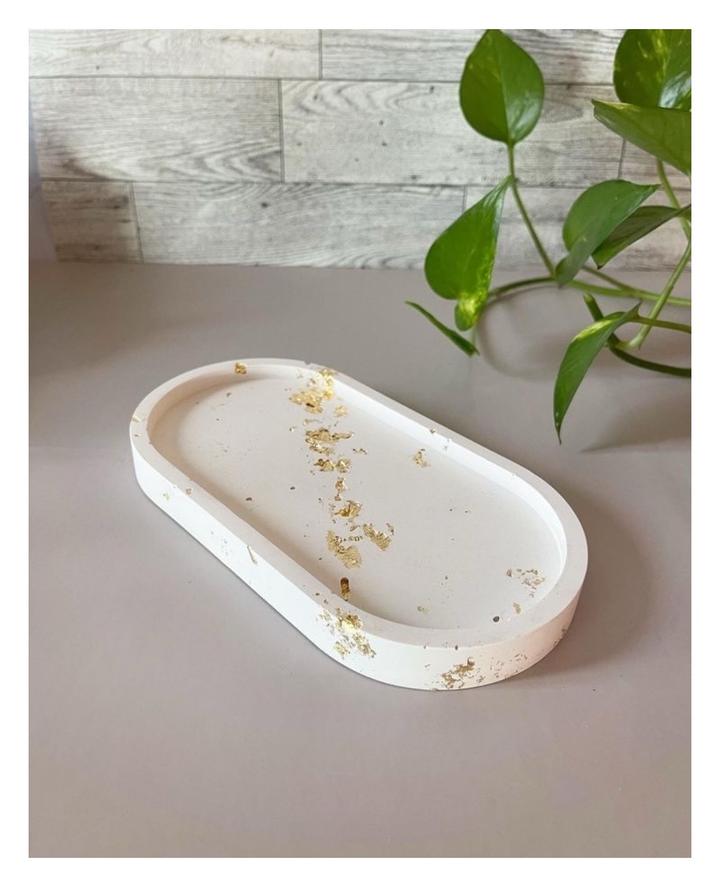 Поднос для украшений и всякой мелочи