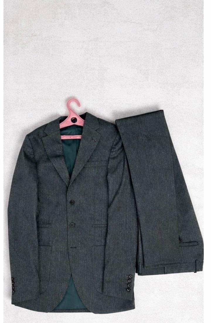 Зеленый-изумрудный костюм с брюкой