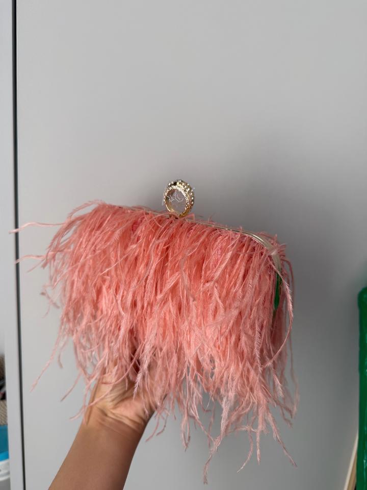 Сумка с перьями