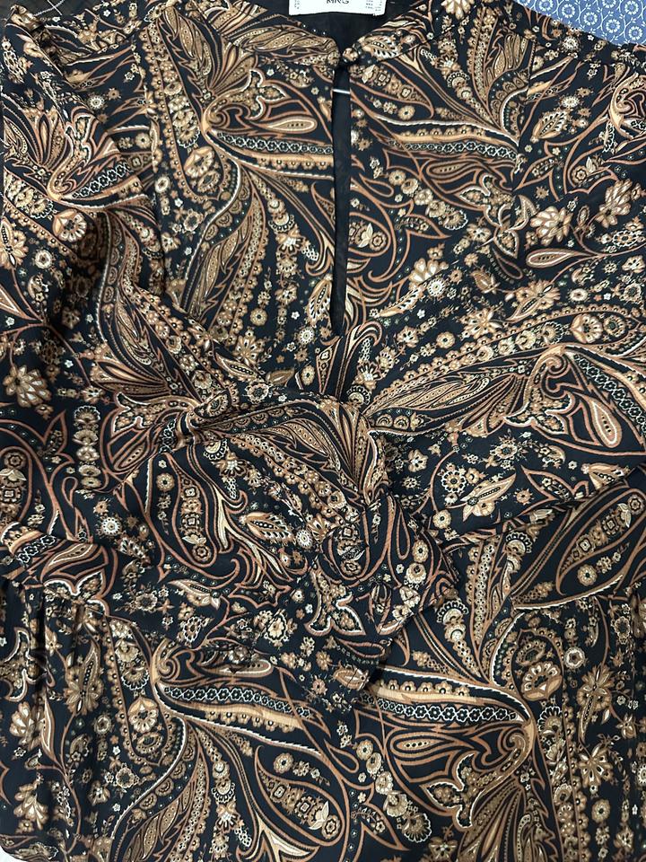 Платье манго