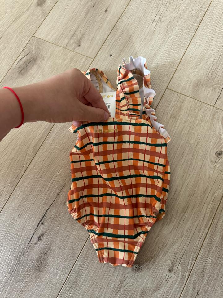 Купальник на девочку 6 мес новый