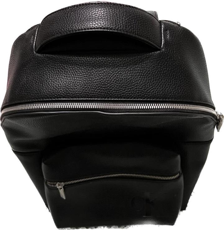 Кожаный черный рюкзак Calvin Klein