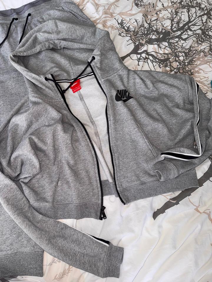 Спортивный костюм Nike