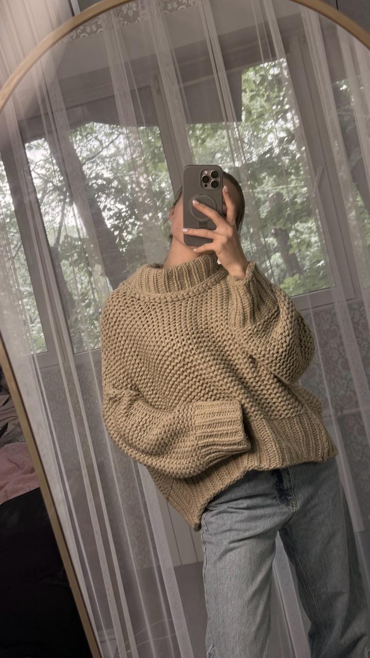Свитер