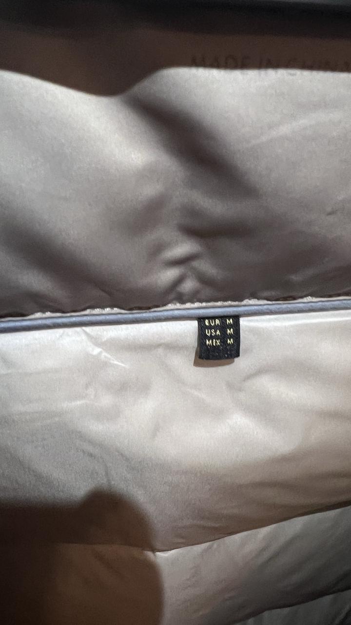 Пуховик Massimo Dutti.