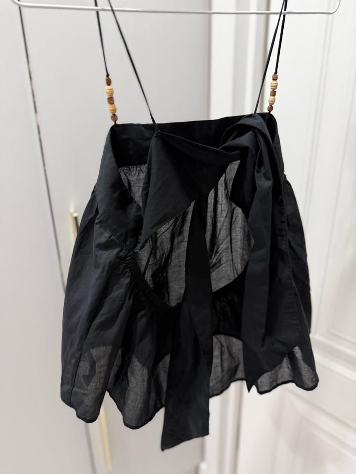Черное топ от Zara