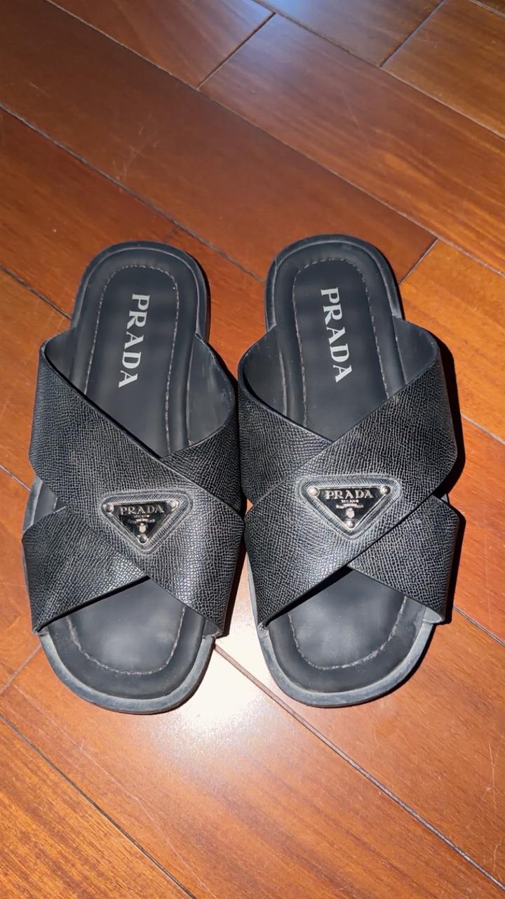 Тапочки Prada